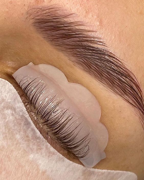 Eyelash Lifting